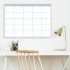 Tablica suchościeralna planer tygodniowy 508 - Aranżacja w biurze. Ściany w jasnym kolorze, minimalistyczne meble
