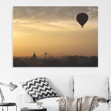 Tablica magnetyczna suchościeralna balon 233 - Aranżacja w nowoczesnym salonie. Ściany w jasnych kolorach, minimalistyczne