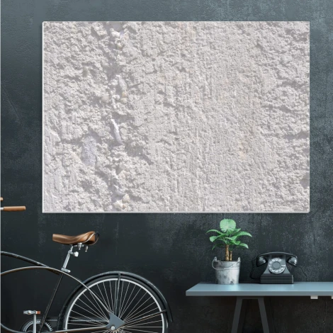 Tablica magnetyczna suchościeralna tynk 163 - Aranżacja w biurze. Ściany w odcieniach szarości, minimalistyczny styl