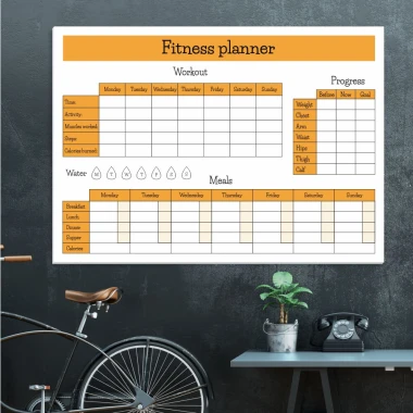 Tablica magnetyczna suchościeralna planer fitness 429 - Aranżacja w biurze. Ściany w jasnym kolorze, minimalistyczne meble