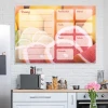 Tablica magnetyczna suchościeralna plan tygodnia grejpfruty 343 - Aranżacja w kuchni. Ściany w jasnym kolorze, nowoczesne