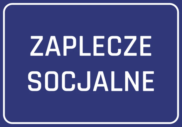 Niebieska naklejka informacyjna z białym napisem Zaplecze socjalne i ramką, przeznaczona do oznaczania drzwi