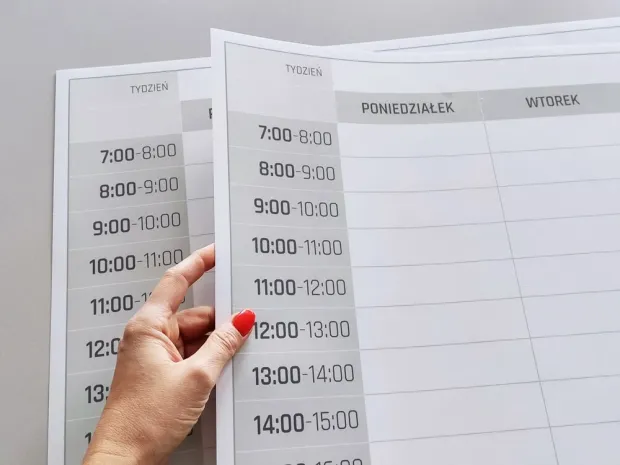 Plan tygodnia tablica suchościeralna 299 wersja polska - Wzór graficzny. Prosta siatka z godzinami i dniami tygodnia