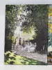 Reprodukcja The Parc Monceau, Claude Monet - Wzór graficzny. Scena z parku, postacie w bieli, drzewa w zieleni