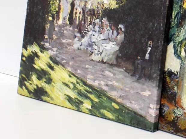 Reprodukcja obrazu The Parc Monceau Claude Monet w zbliżeniu na zadrukowany bok i róg naciągniętego płótna