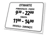 Tabliczka Otwarte - godziny pracy - Wzór graficzny. Prostokątna tabliczka z dużymi czarnymi literami na białym tle