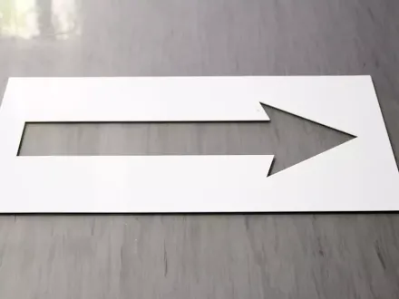 Indywidualny szablon malarski wielokrotnego użycia wykonany z materiału PCV 3mm