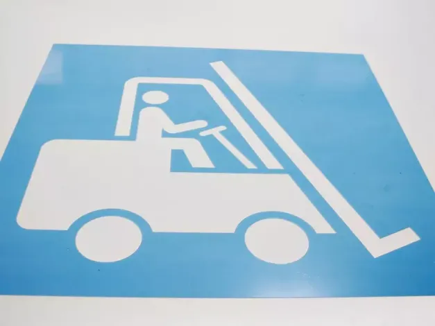 Indywidualny szablon malarski wielokrotnego użytku wykonany z materiału apet 1mm - Wzór graficzny. Kształt wózka widłowego