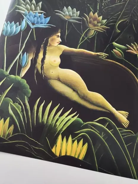 Reprodukcja Il sogno, Henri Rousseau - Wzór graficzny. Postać kobiety wśród zieleni i kwiatów, w różnych odcieniach