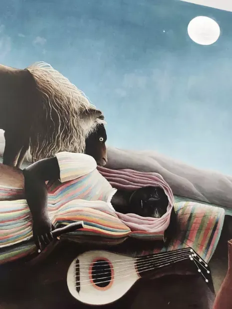 Reprodukcja La zingara addormentata, Henri Rousseau - Wzór graficzny. Postać leżąca z instrumentem, obok zwierzę, nocne