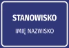 Naklejka z nazwą stanowiska wraz z imieniem i nazwiskiem - Wzór graficzny. Prosta kompozycja z dużymi literami na ciemnym