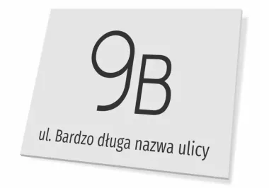 Tabliczka na dom z adresem - Wzór graficzny. Prosty, prostokątny kształt z dużymi cyframi i tekstem