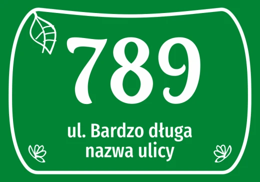 Zielona naklejka adresowa z przykładowym trzycyfrowym numerem domu i długą nazwą ulicy na białym tle