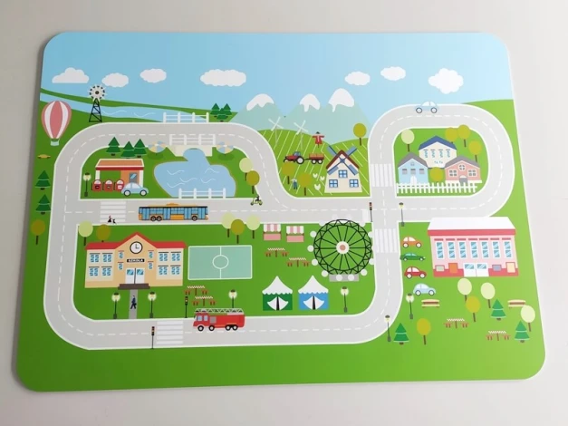 Indywidualna tablica magnetyczna, kształtowa z nadrukiem usztywniona podłożem PCV 5mm w rozmiarze 127 x 93 cm - Wzór