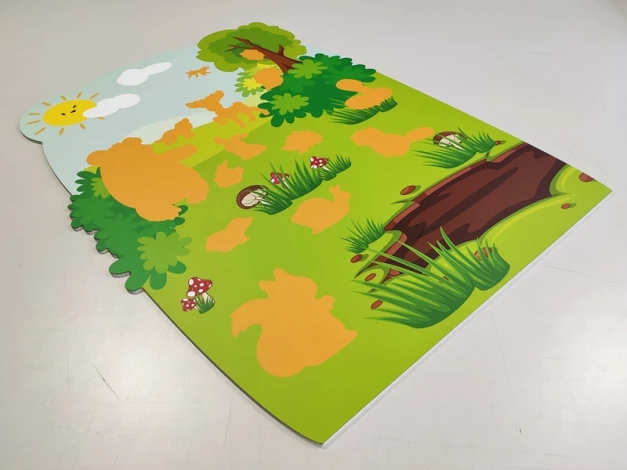 Indywidualna tablica magnetyczna, kształtowa z nadrukiem usztywniona podłożem PCV 5mm w rozmiarze 69 x 92 cm - Wzór