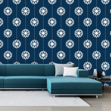 Tapeta Ornament 099 - Aranżacja w salonie. Ściany w ciemnym kolorze, niebieska kanapa, jasny dywan