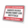 Tabliczka Miejsce zarezerwowane, zakaz parkowania T675, z polem na nazwę firmy - Wzór graficzny. Czerwone tło z białym
