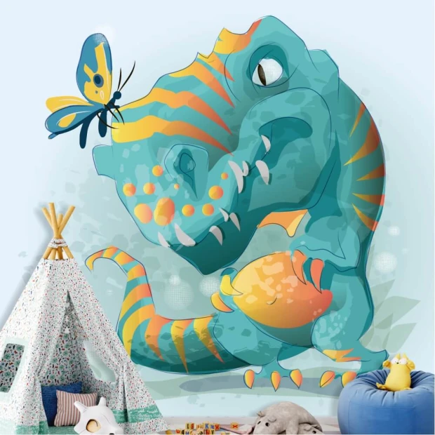 Fototapeta do pokoju dziecka z nadrukiem uśmiechniętego, turkusowego dinozaura T-rexa z motylem na nosie