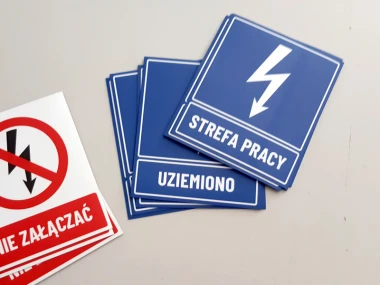 Indywidualna mata magnetyczna z nadrukiem, powierzchnia mat, 30 x 21 cm - Wzór graficzny. Grafika z niebieskimi tłem
