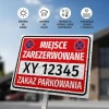 Tabliczka Miejsce zarezerwowane, zakaz parkowania T619, z polem na nr rejestracyjny pojazdu - Wzór graficzny. Czerwone tło