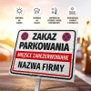 Tabliczka Miejsce zarezerwowane, zakaz parkowania T677, z polem na nazwę firmy - Wzór graficzny. Czerwony tekst na białym