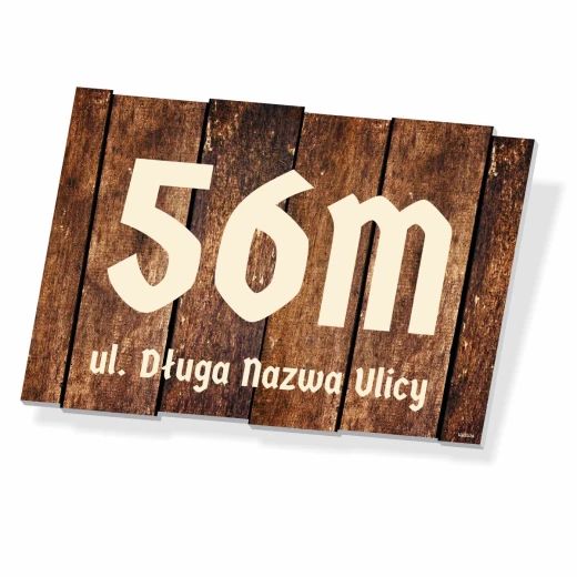 Tabliczka adresowa z nadrukiem drewnianych desek oraz polem na numer domu i nazwę ulicy na białym tle