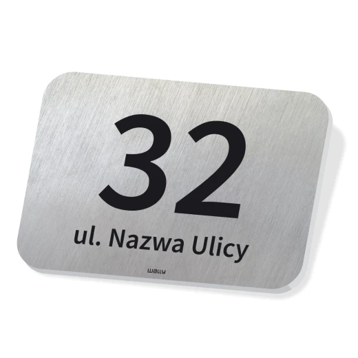 Tabliczka adresowa ze szczotkowanego aluminium z zaokrąglonymi rogami oraz polem na numer domu i nazwę ulicy