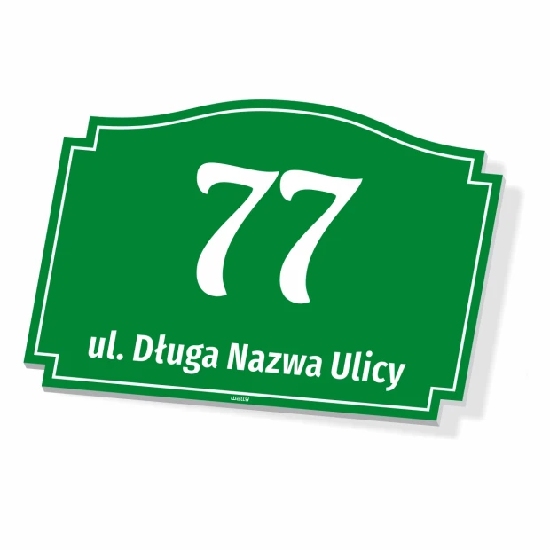 Zielona tabliczka adresowa z polem na numer domu i nazwę ulicy, ukazana pod kątem z efektem trójwymiarowości