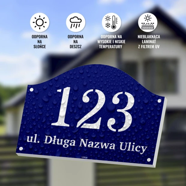 Tabliczka z numerem domu, nazwą ulicy - Wzór graficzny. Półokrągły kształt z granatowym tłem i białymi cyframi