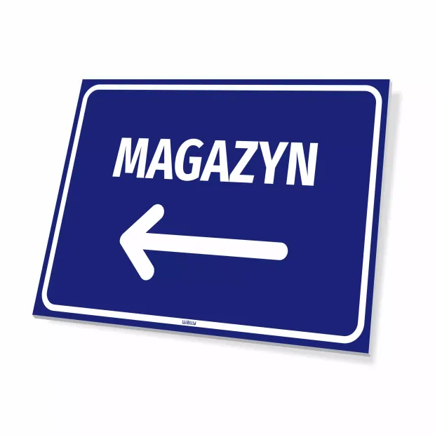 Niebieska prostokątna tabliczka informacyjna z białym napisem MAGAZYN i strzałką kierunkową w lewo
