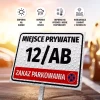 Tabliczka Miejsce prywatne z numerem lub oznaczeniem, zakaz parkowania