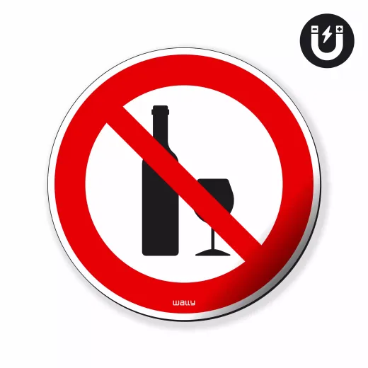 Znak magnetyczny na białym tle z nadrukiem zakazu spożywania alkoholu przedstawiającym butelkę i kieliszek