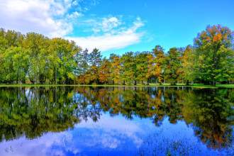 Fototapeta na ścianę jesienny las nad jeziorem FP 4529