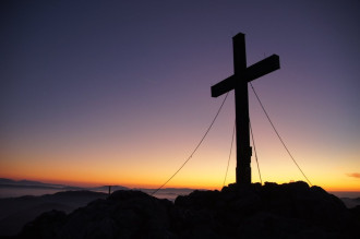Fototapeta na ścianę krzyż na szczycie góry FP 5582
