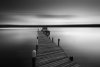 Fototapeta na ścianę most na jeziorze w czarno białej kolorystyce FP 5198