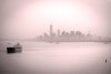Fototapeta na ścianę panorama miasta za gęstą mgłą FP 4908