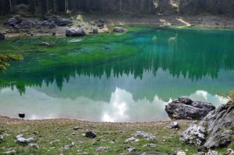 Fototapeta na ścianę Tyrol jezioro w górach FP 2056